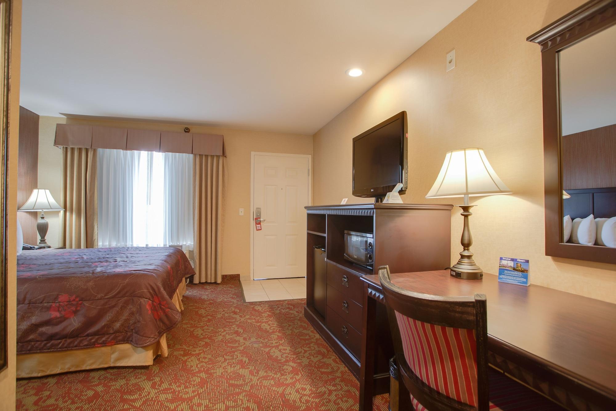 Castle Inn And Suites Anaheim Zewnętrze zdjęcie