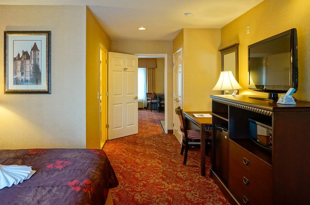 Castle Inn And Suites Anaheim Zewnętrze zdjęcie