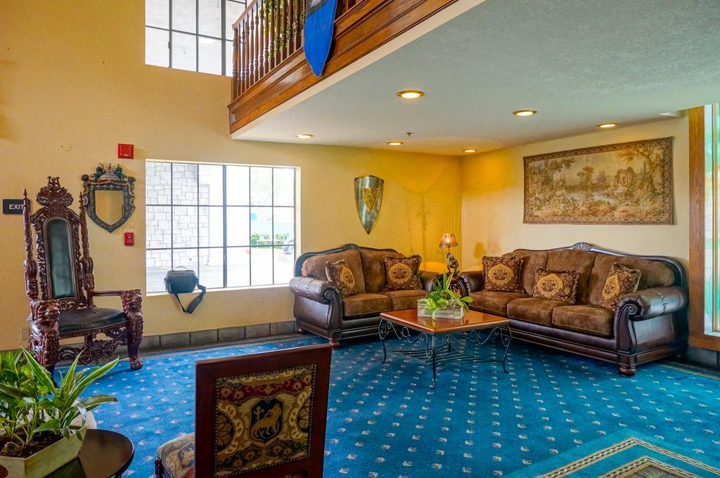 Castle Inn And Suites Anaheim Zewnętrze zdjęcie